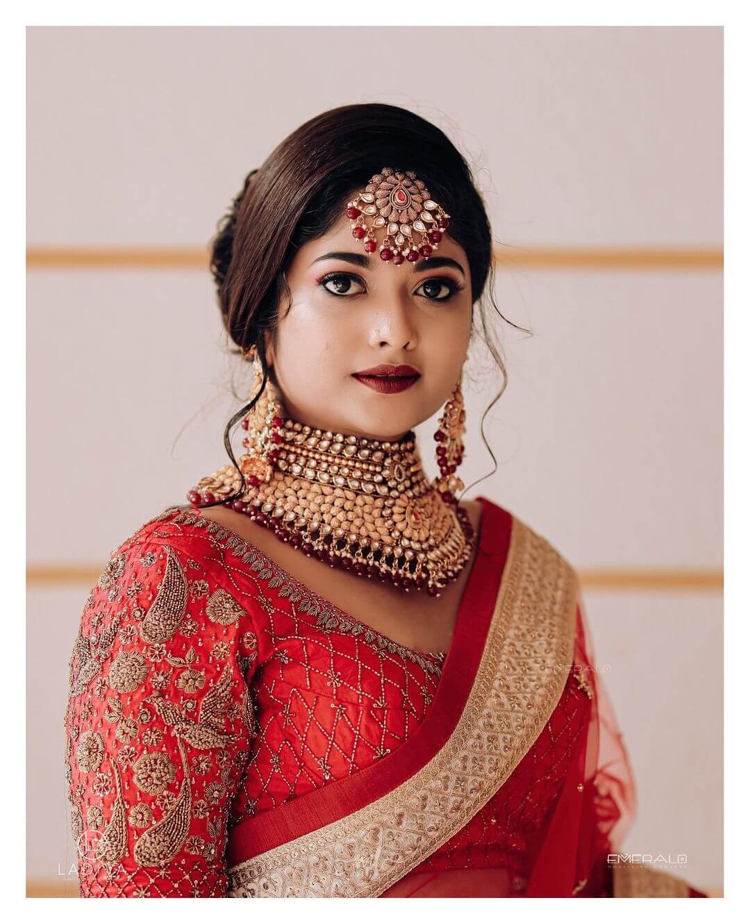 Actress Aishwarya Ramsai stylish close up shot in saree