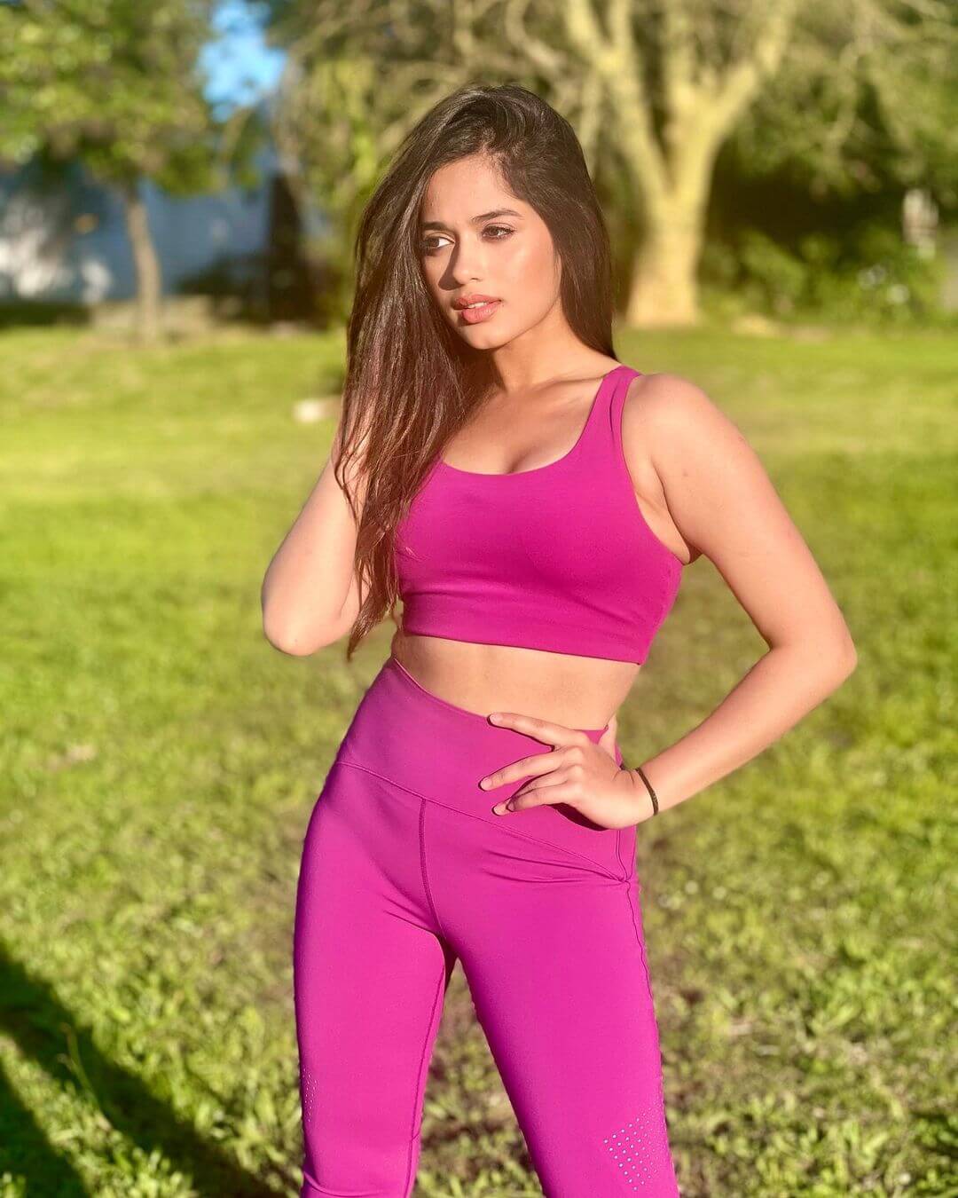 Jannat Zubair in pink sexy workout outfit