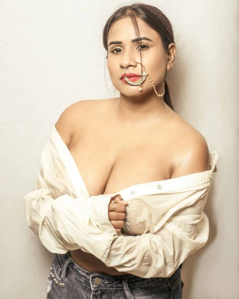 Actress Muskaan Agarwal sexy look in front open white shirt