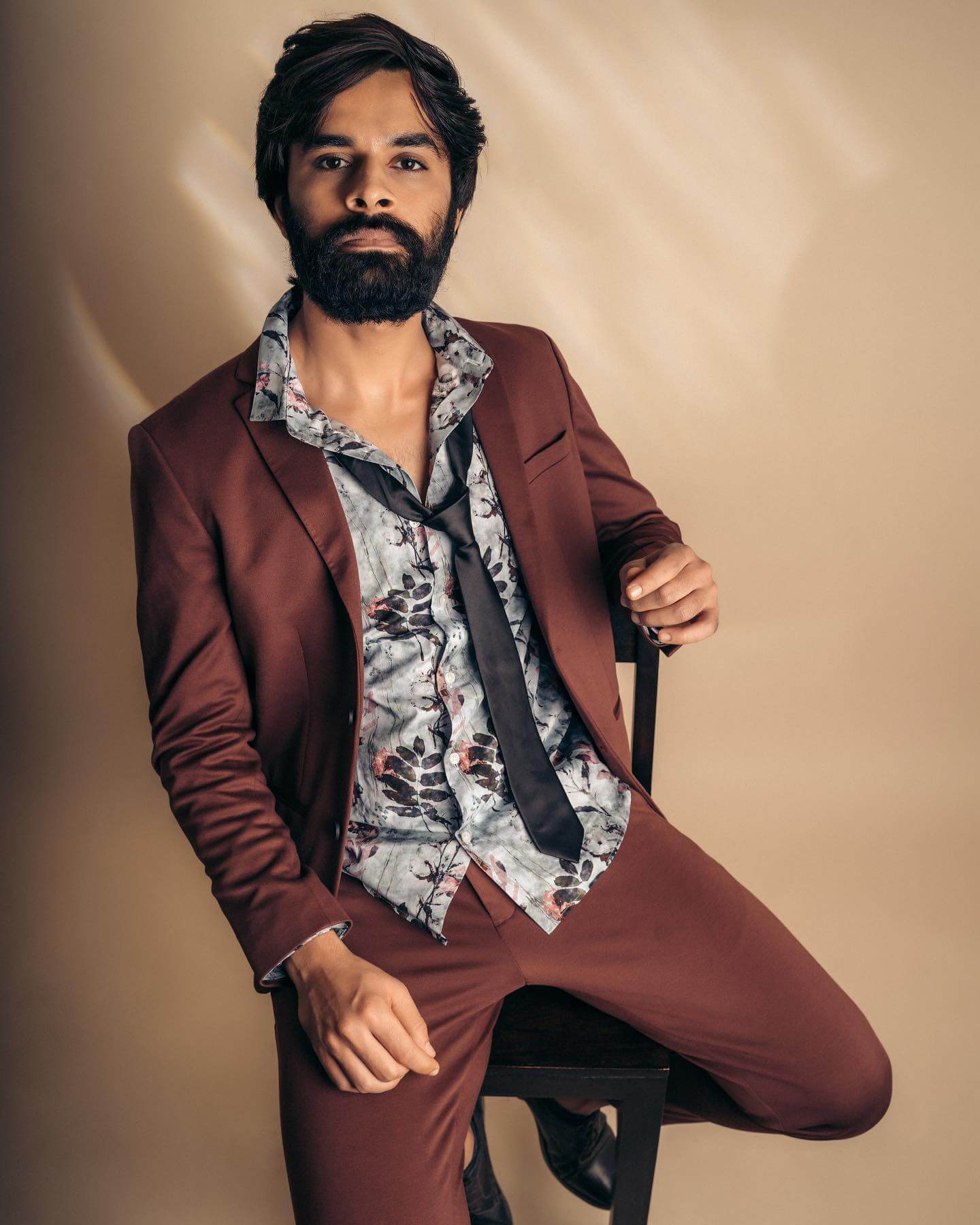 Actor Yash Soni in brown suit