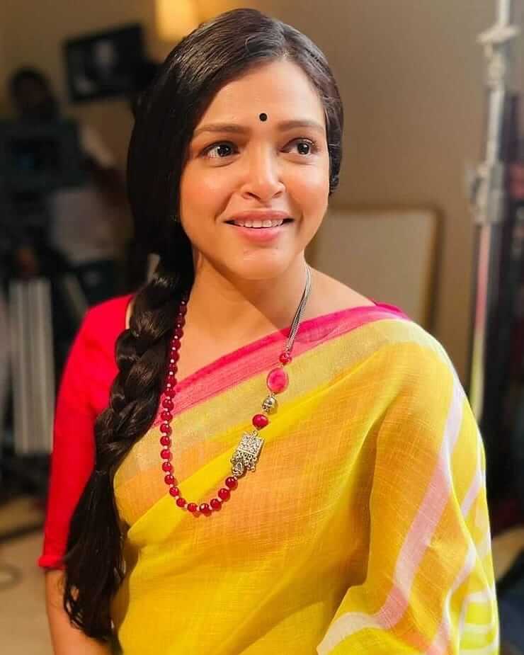 Actress Deepa Chaudhari in yellow saree and pink blouse
