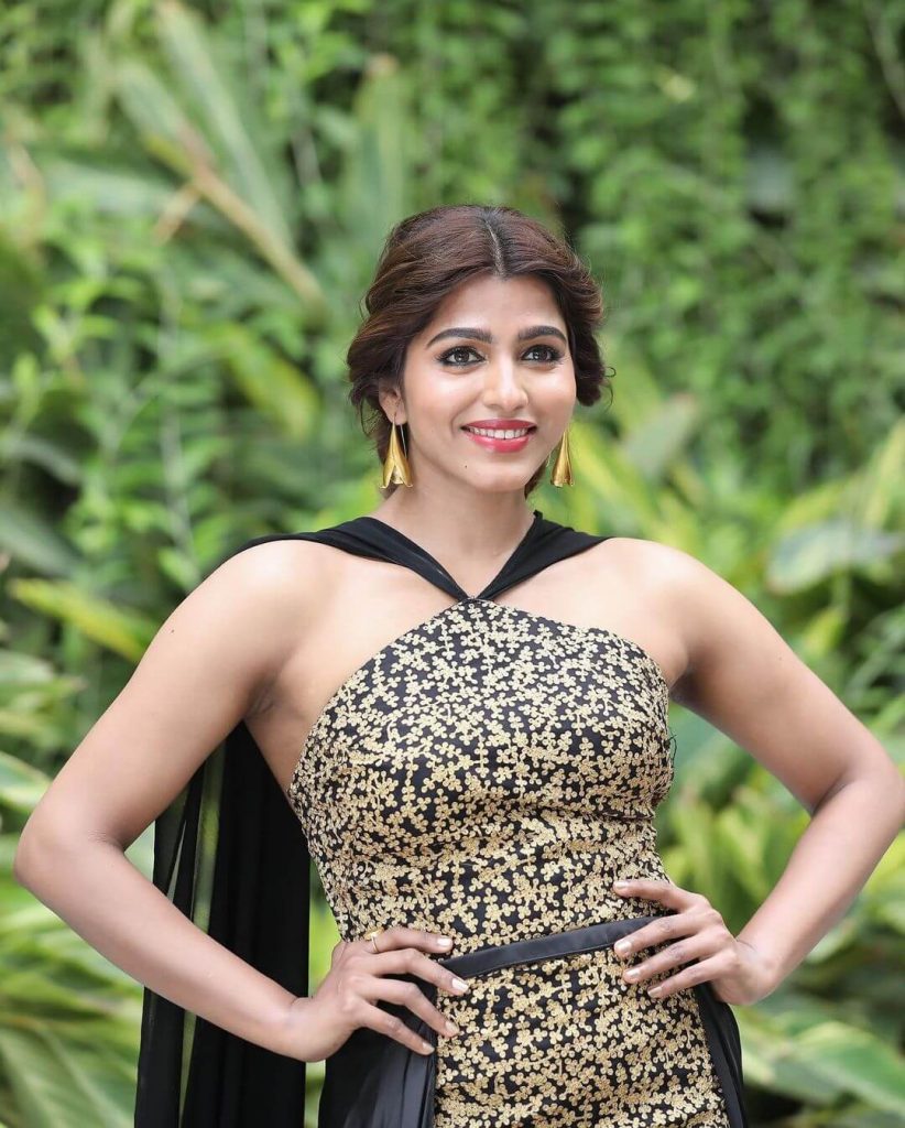 Actress Sai Dhansika in stylish outfit