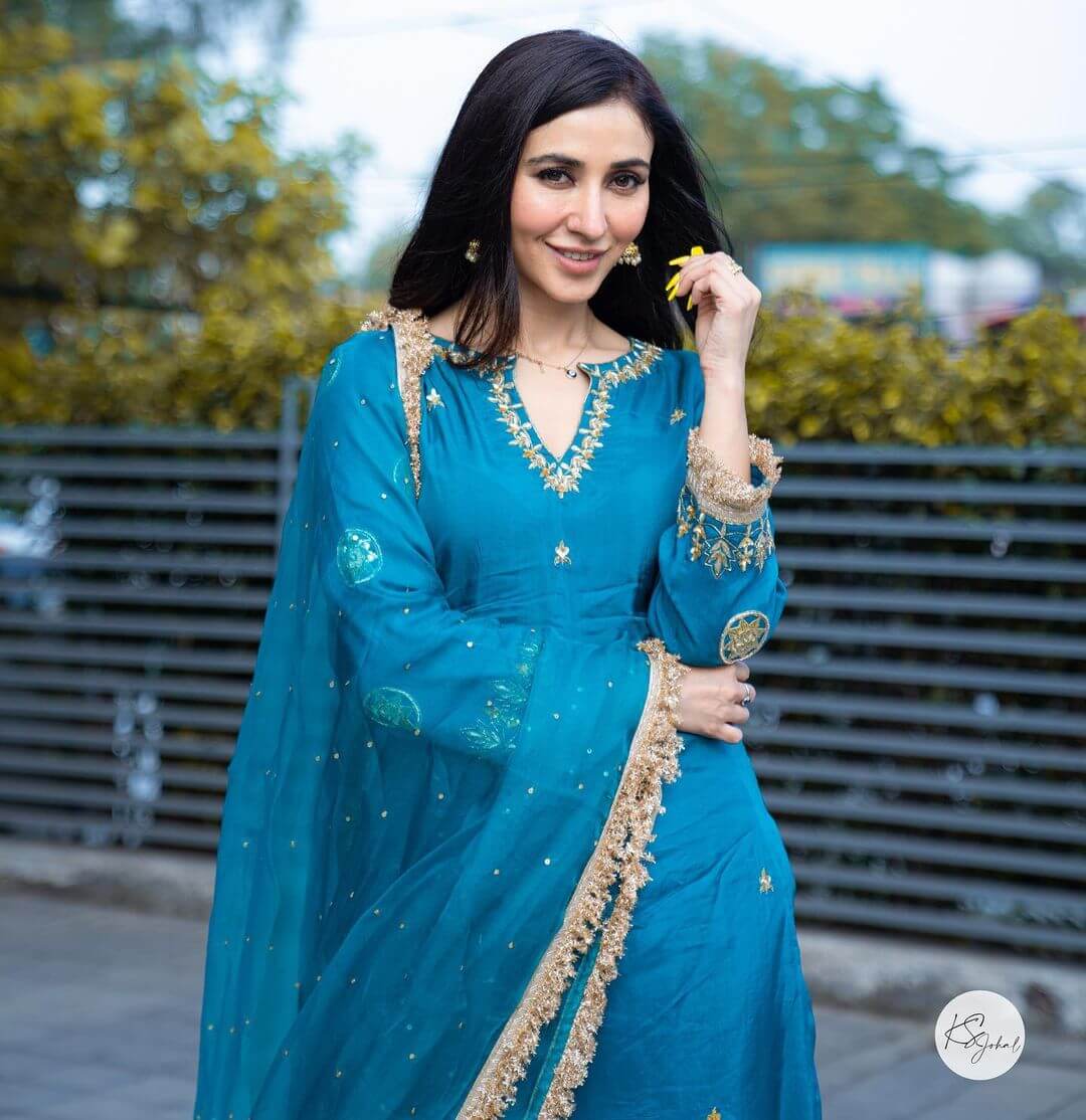Actress Sharan Kaur in light blue salwar