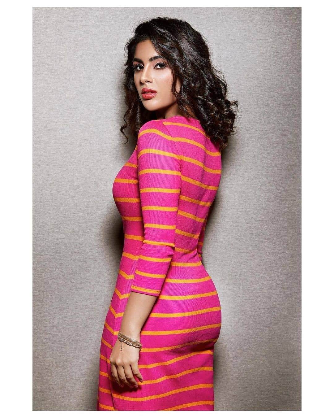 Actress Samyuktha Menon in pink outfit