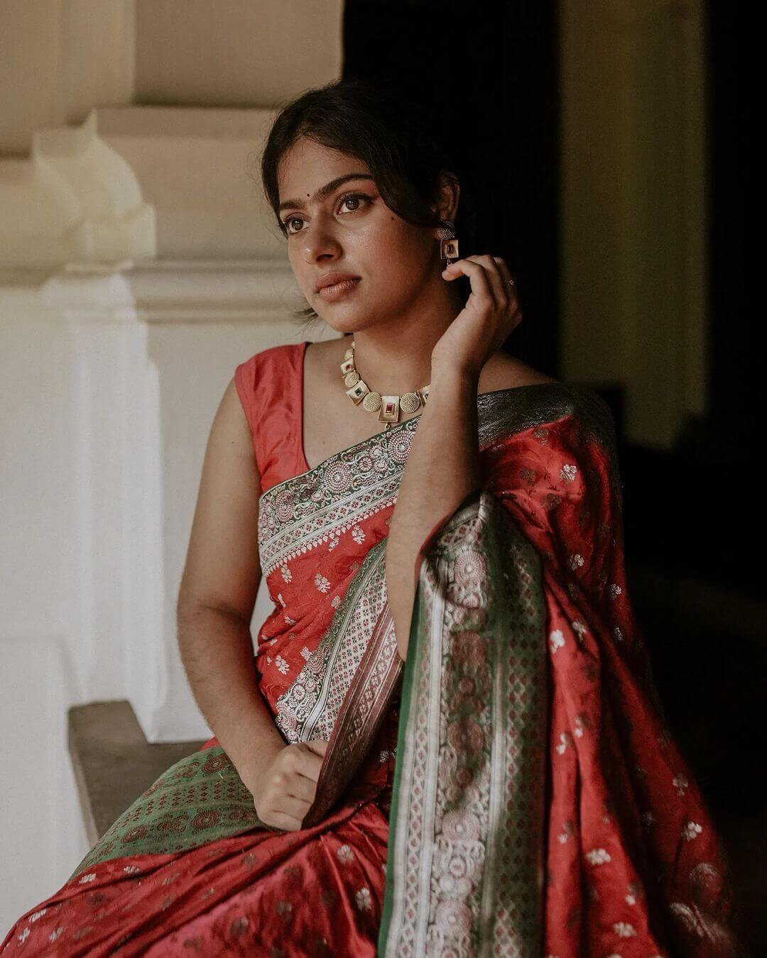 Actress Anagha Narayanan in saree and sleeveless blouse