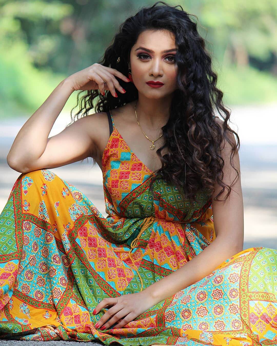 Actress Prerana Kambam in sexy sleeveless gown
