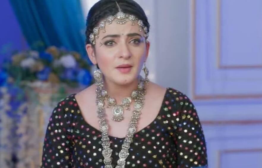 Actress Ayesha Kapoor close up