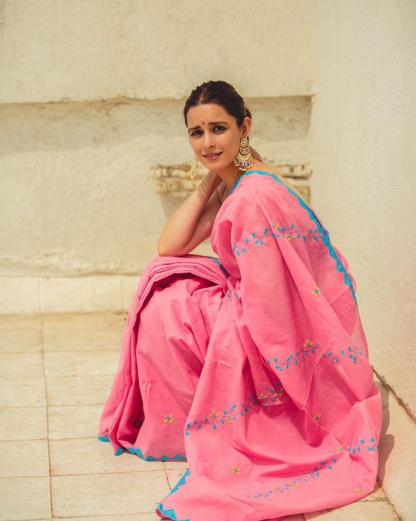 Actress Ekta Kaul in pink saree