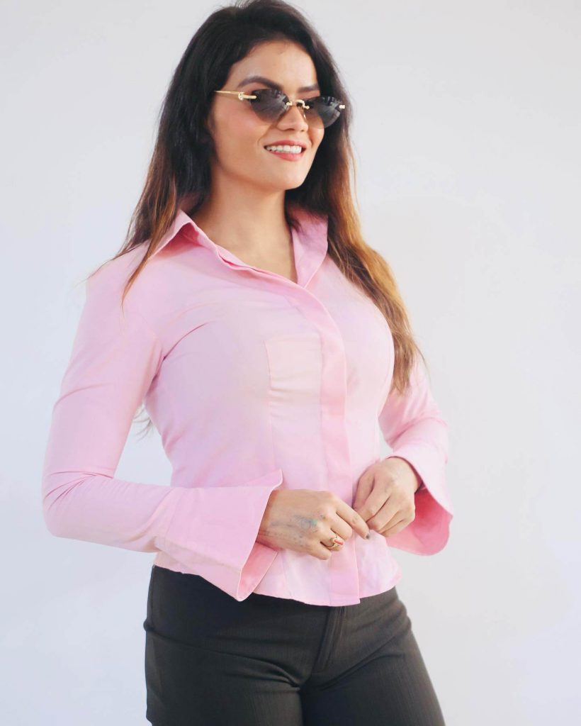 Actress Leena Singh in pink shirt