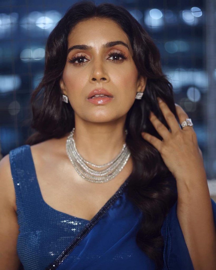 Actress Sonali Kulkarni close up in dark blue saree