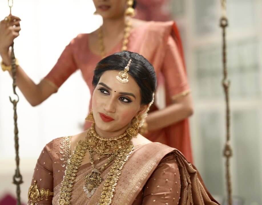Malavika Jayaram close up in bridal make up
