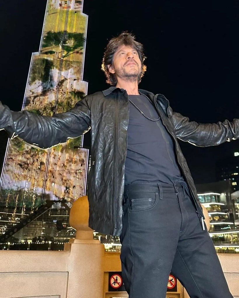 Actor Shah Rukh Khan stylish look