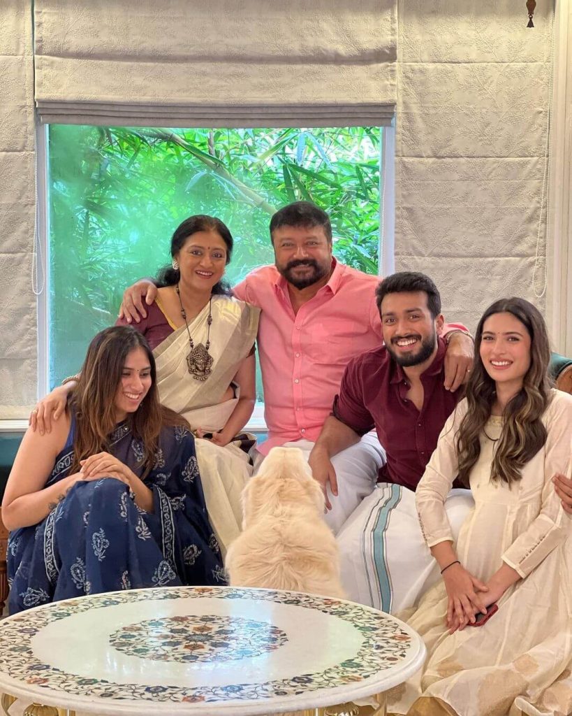 Actor Kalidas Jayaram and Tarini Kalingarayar with Family