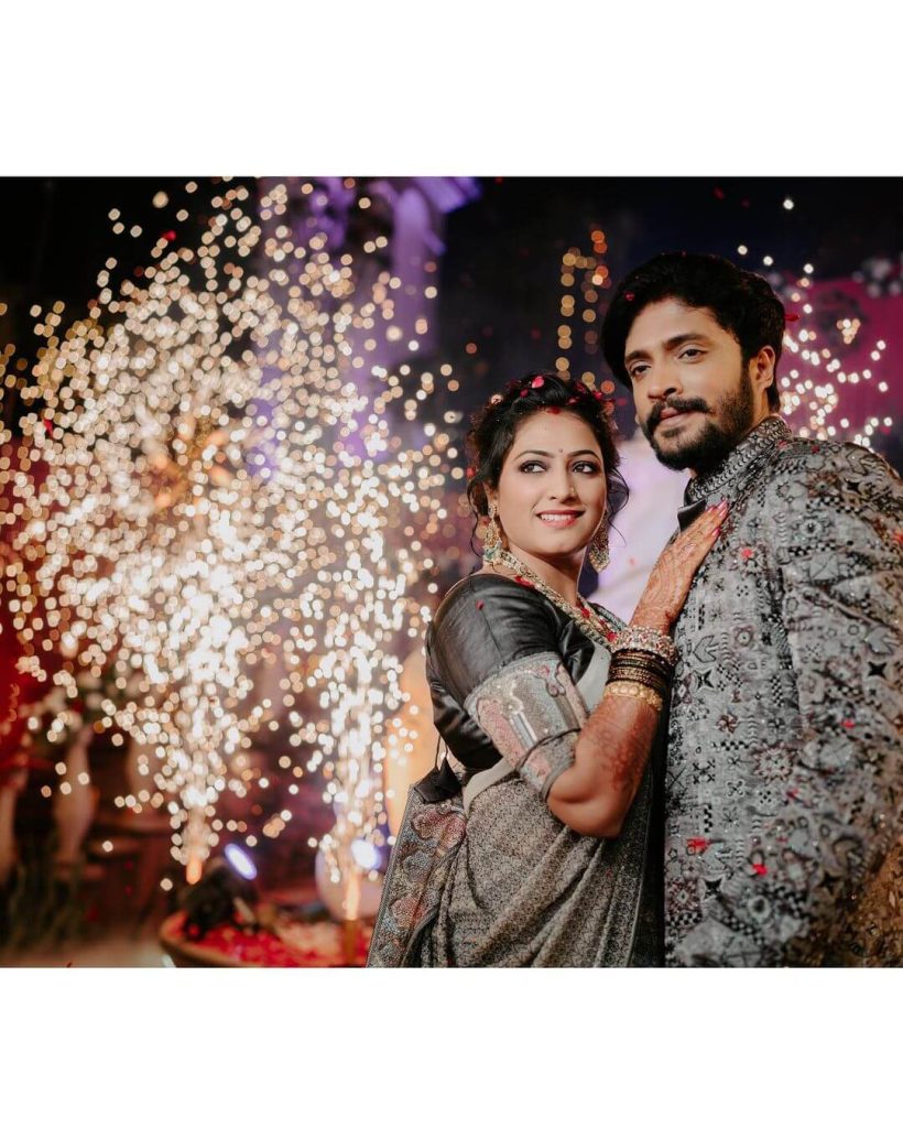 Snaps from Actress Hariprriya and Actor Vasishta N Simha’s Wedding