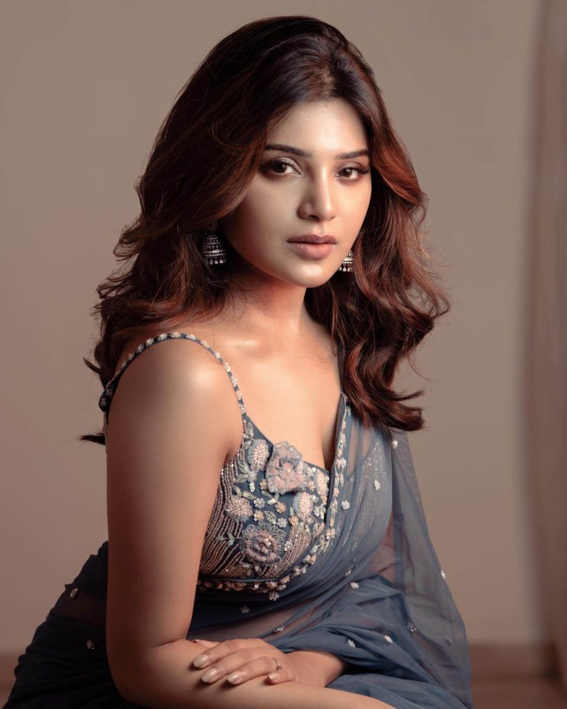 Actress Aathmika